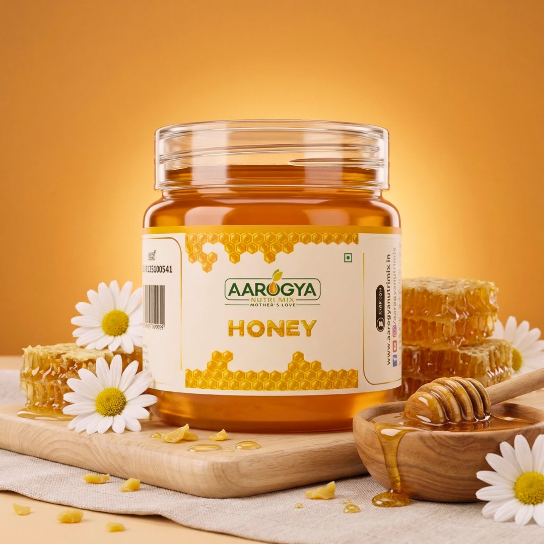 Aarogya Nutri Mix Multi Floral Honey jar on a wooden board with honeycombs and white daisies.